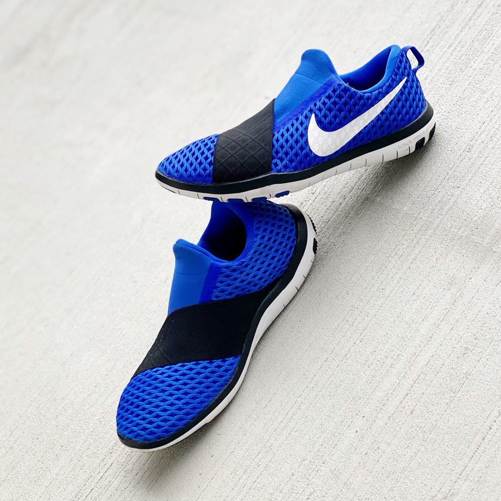 Nike Women’s Blue, White & Black Free Connect Sneakers